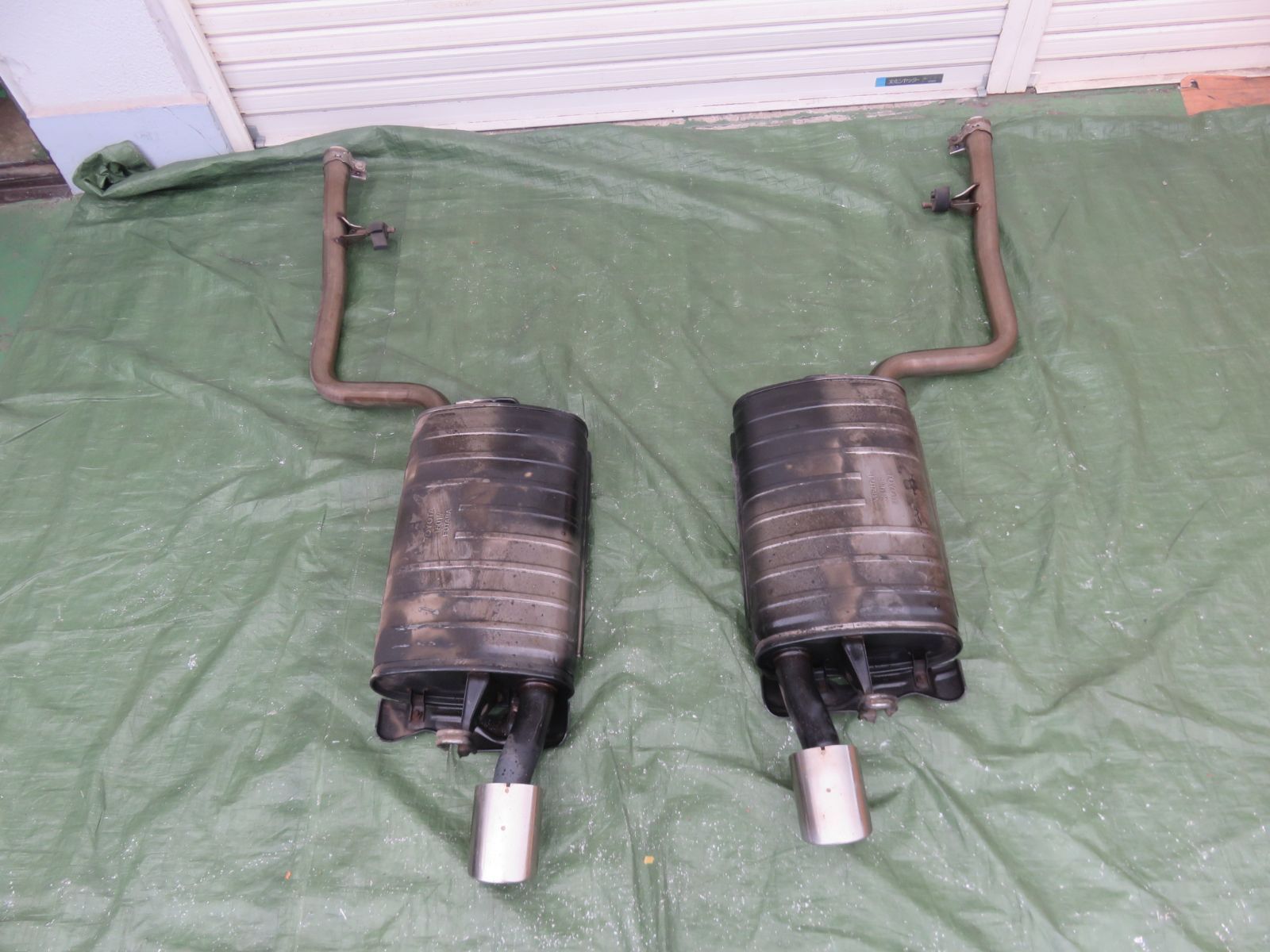 LK1706* トヨタ セルシオ UCF31/後期 リアマフラー マフラ－カッター リアピース 2本出し /純正 15017 FUTABA /UCF30　※傷汚れ