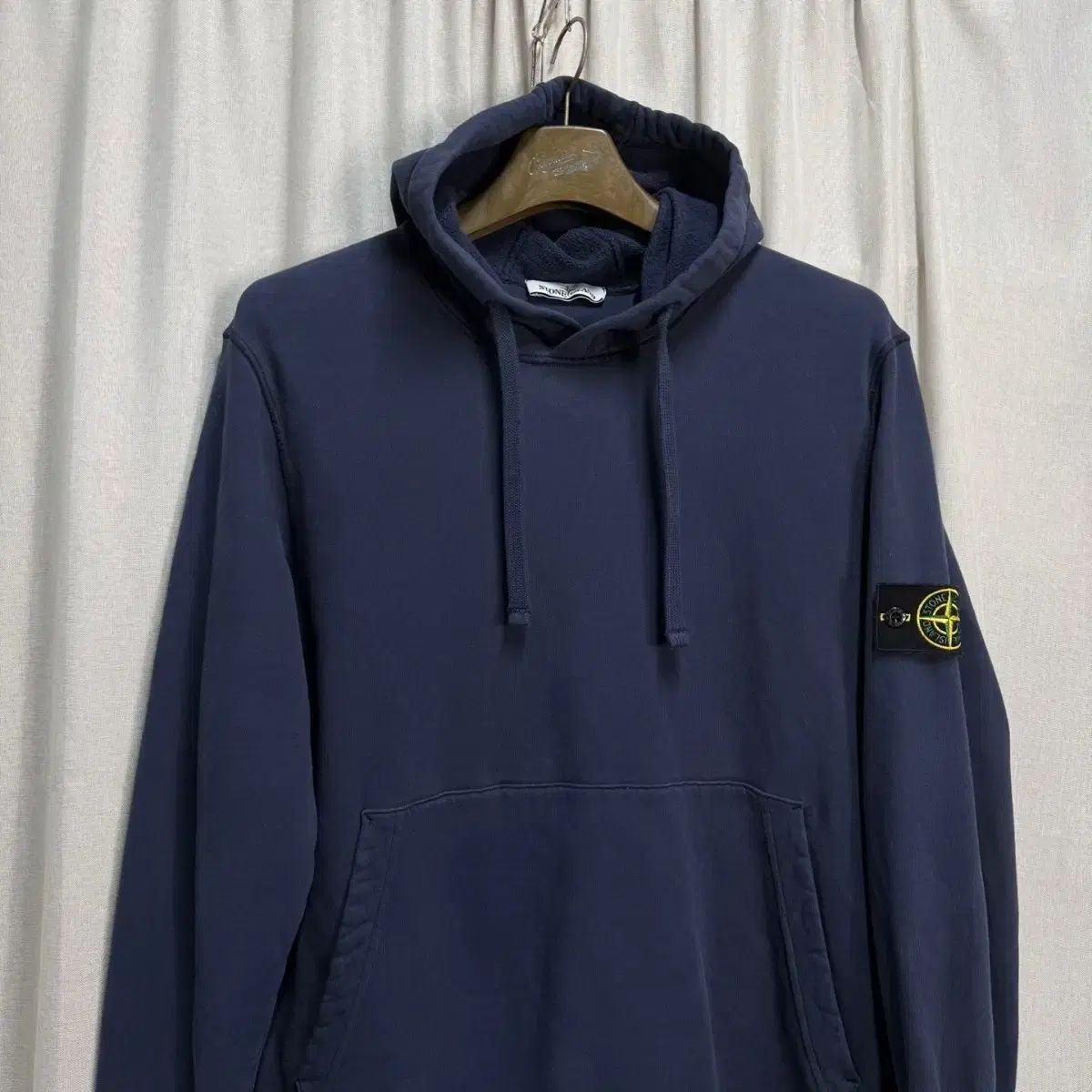 ストーンアイランド ワッペン 基本 フーディー Tシャツ ネイビー XL (サーティロゴ)