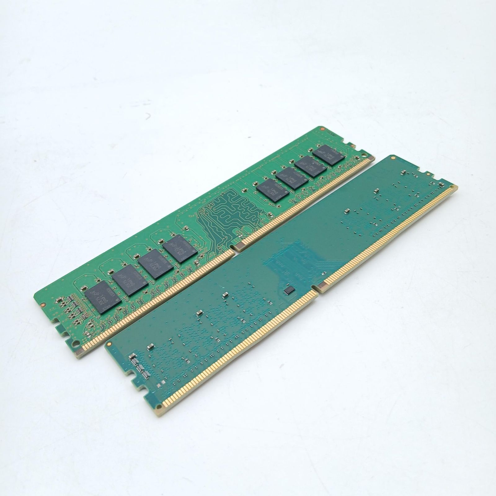 Crucial 　メモリ　中古 Crucial 32GB(16GBx2) DDR4 3200MT/s メモリ 中古 - メルカリ