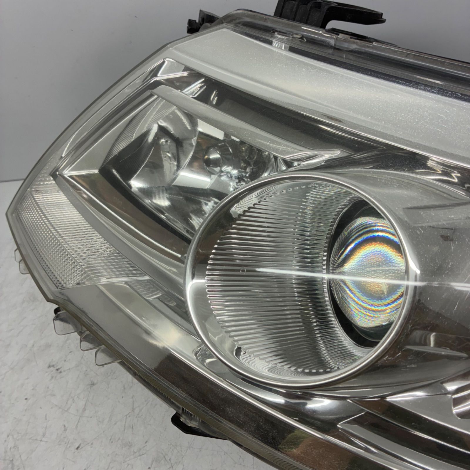 良品【コーティング済】日産 C25 CC25 セレナ ハイウェイスター ヘッド