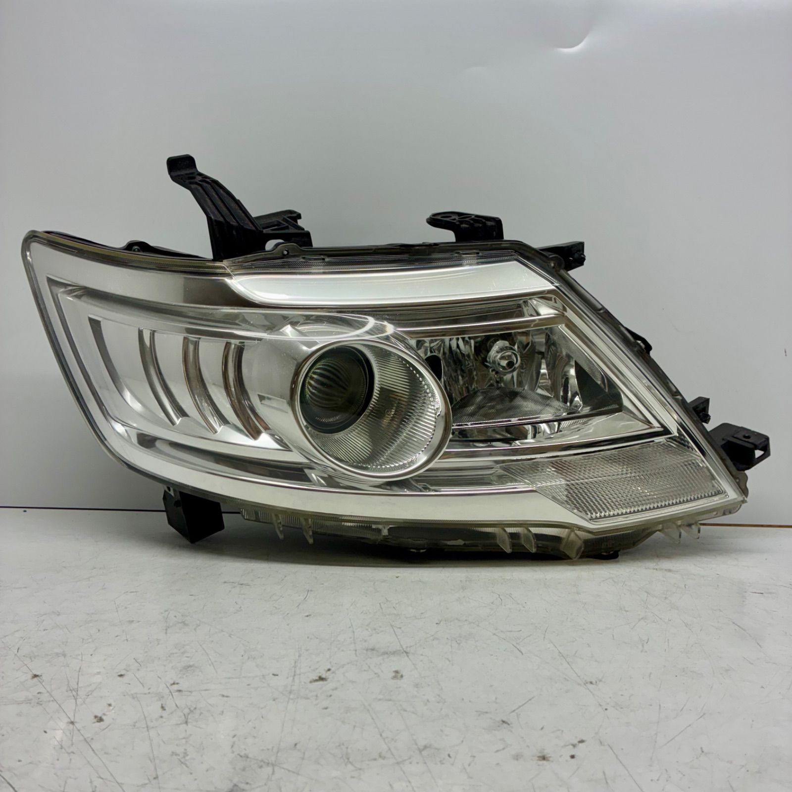 良品【コーティング済】日産 C25 CC25 セレナ ハイウェイスター ヘッドライト ランプ レンズ 左右セット LR HID KOITO 100-24921 P80711
