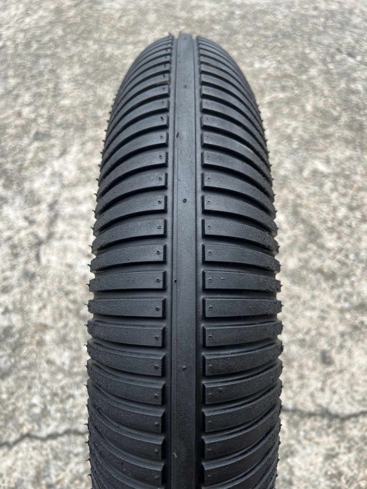 送料込み室内保管DUNLOP中古レインタイヤKR189KR389前後セット 送料込み室内保管DUNLOP中古レインタイヤKR189KR389前後セット 送料