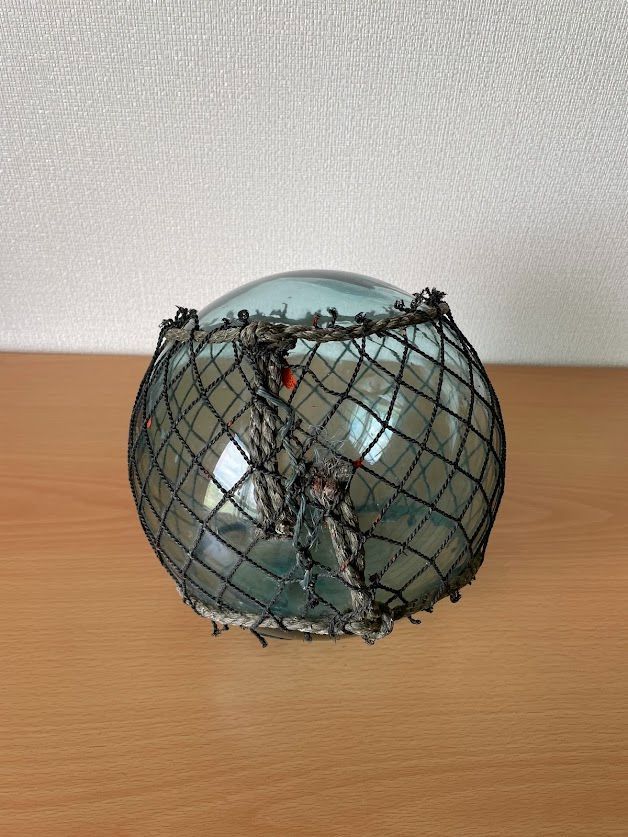レトロ・ヴィンテージ】ガラスの浮き玉（直径約20cm） - メルカリ