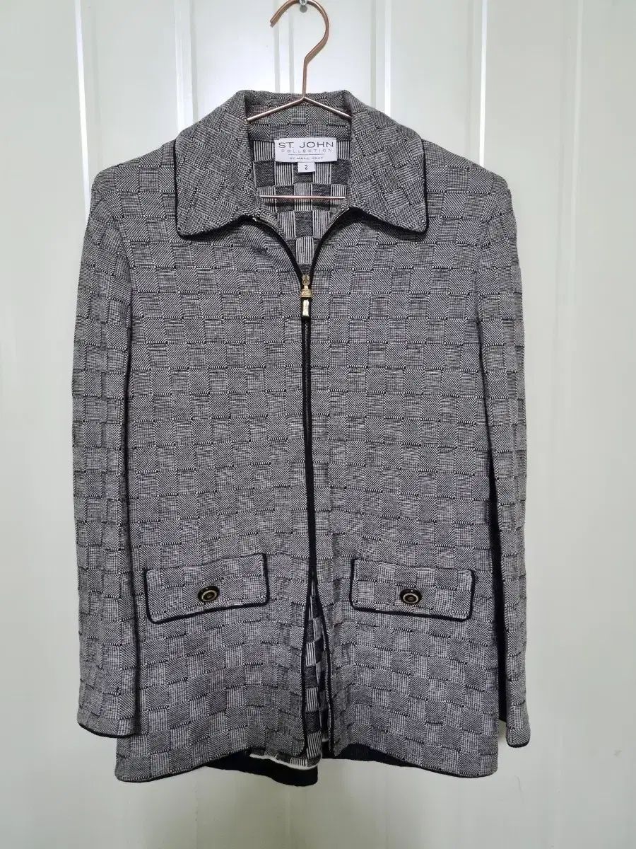 ST JOHN コレクション ジャケット ブラック 白 CHECK