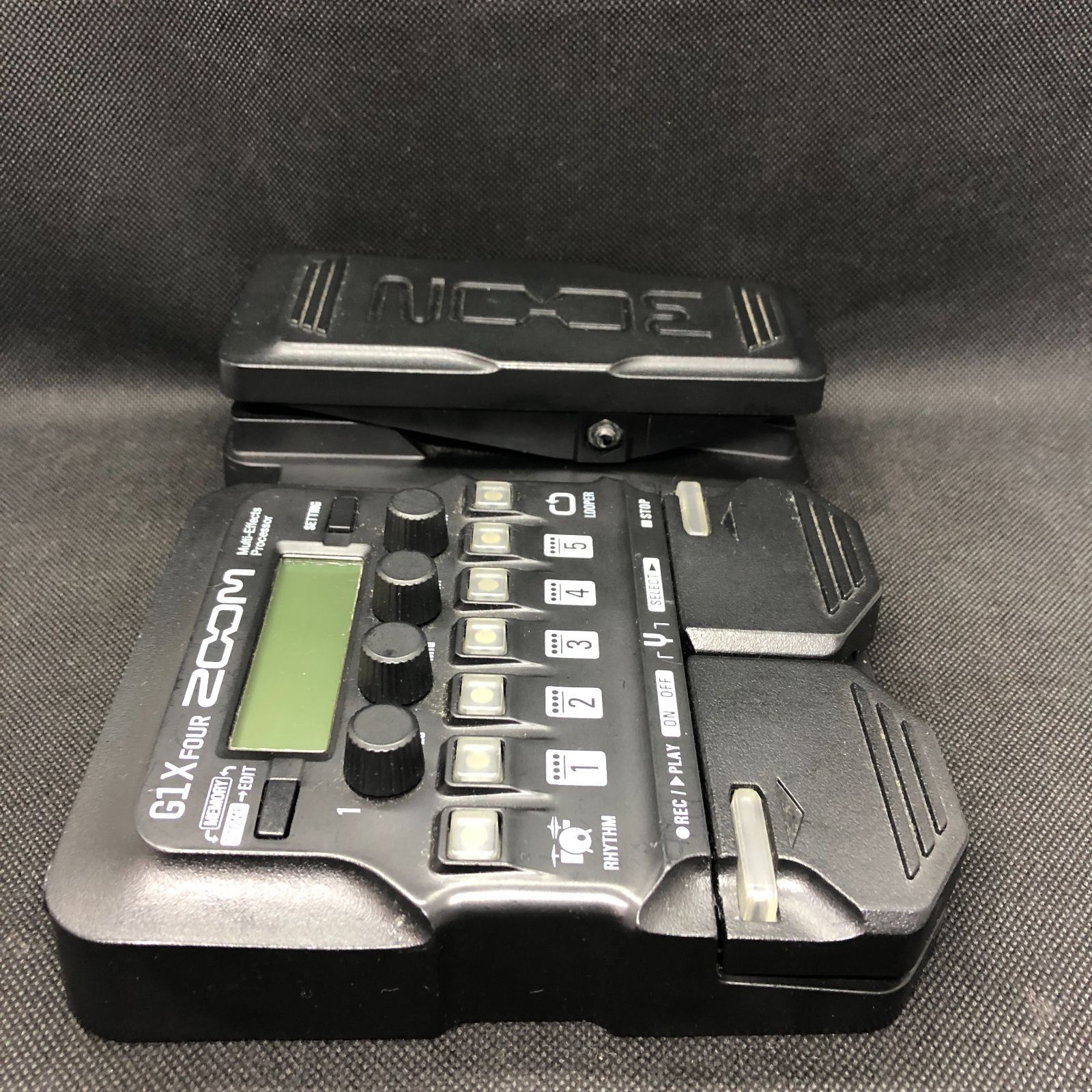 ZOOM G1X four Multi-Effects Processor AA74G134600 f146 - メルカリ