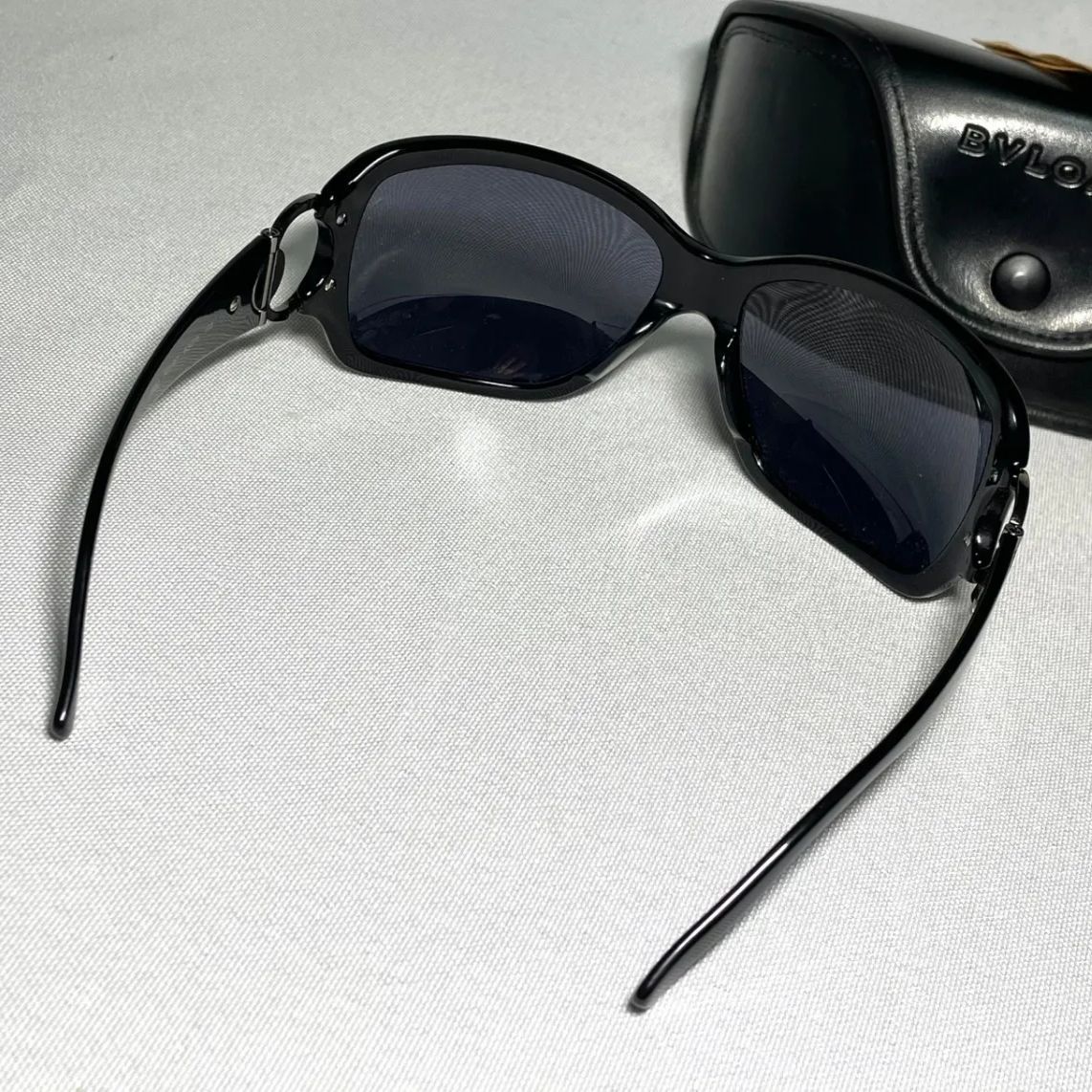 美品 BVLGARIブルガリ B-ZERO ブラック&クロームシルバーサングラス 美品 BVLGARI ブルガリ B-ZERO ロゴ ブラック&クロームシルバー