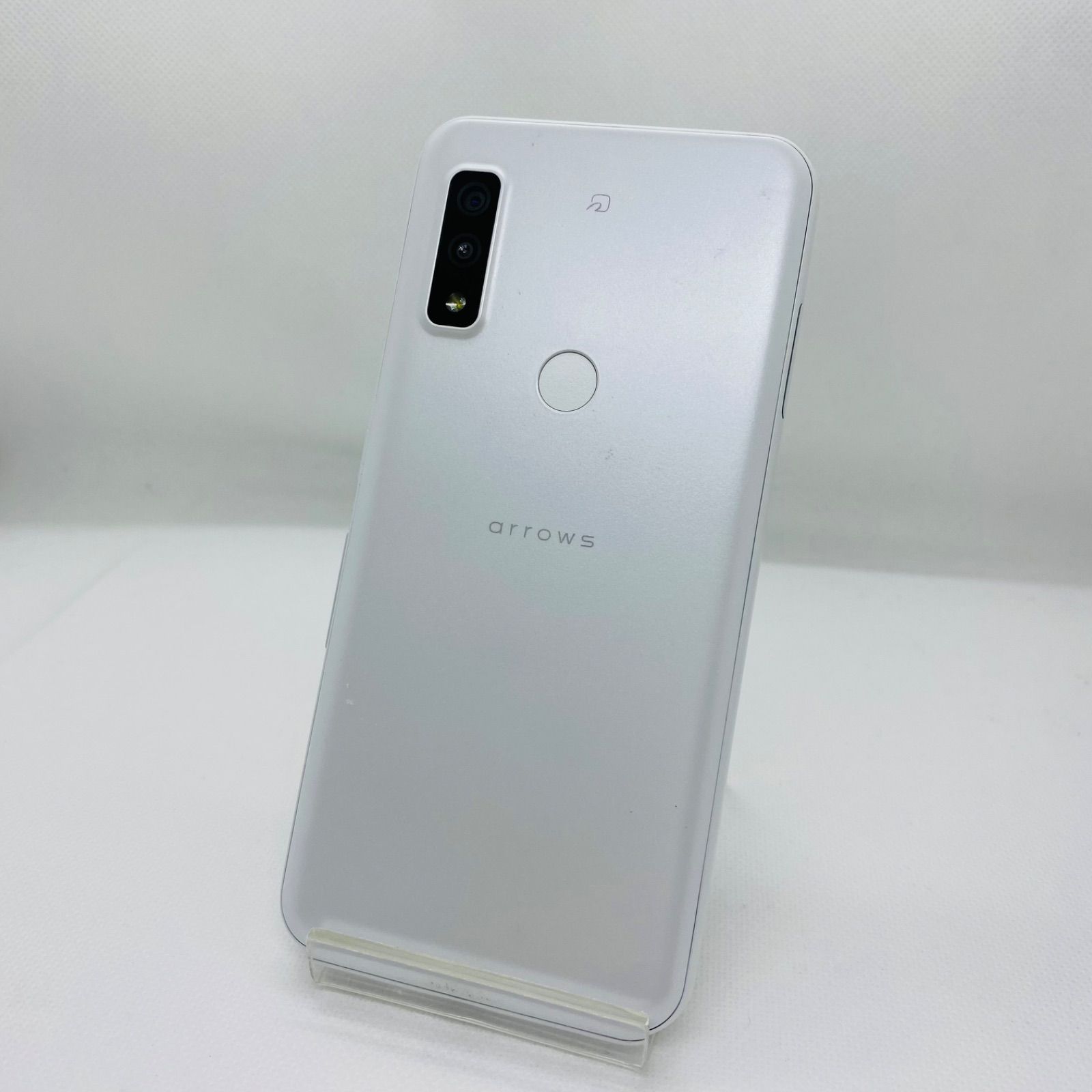 中古 arrows We FCG01 64GB ホワイト au Cランク - メルカリ