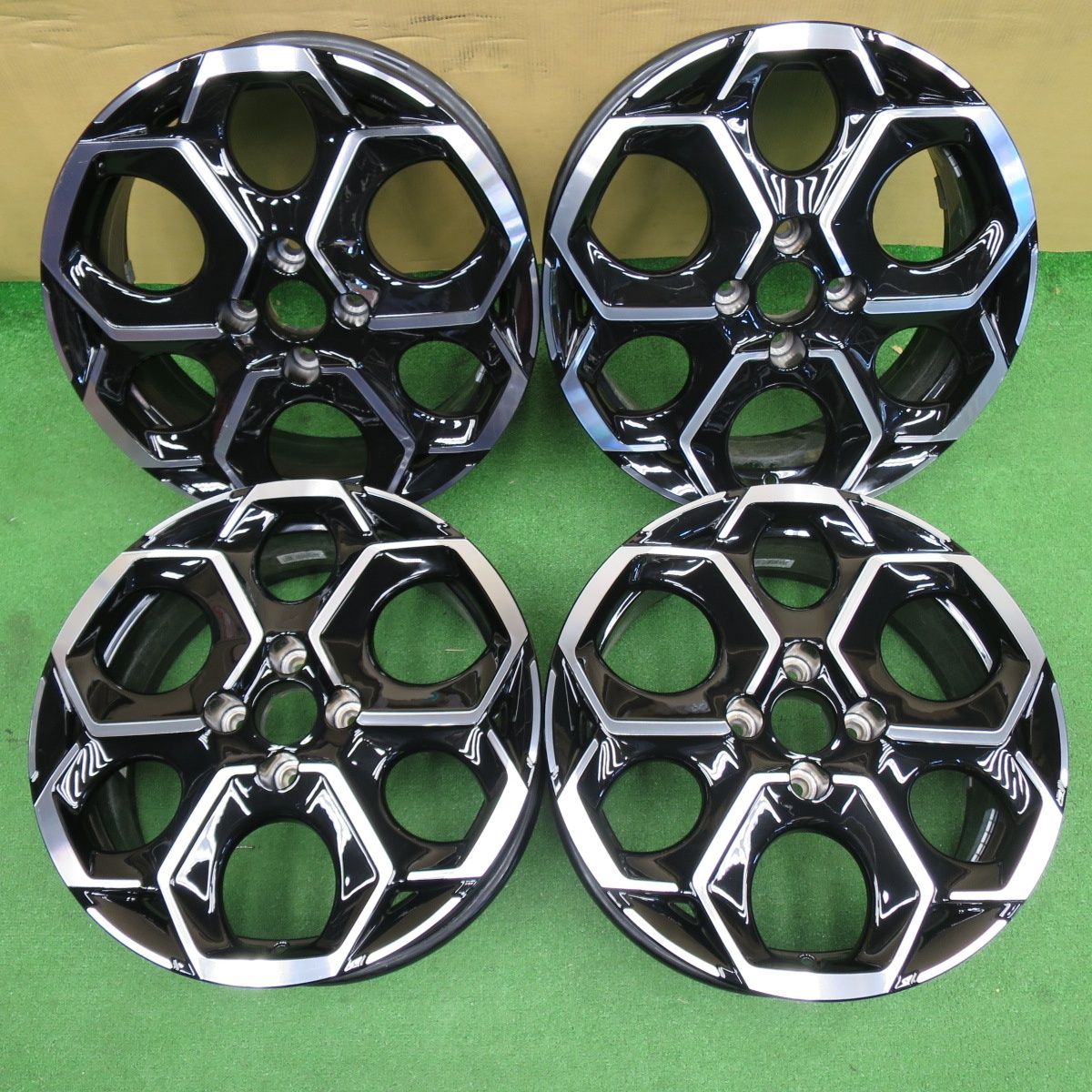 [送料無料] キレイ★シトロエン C3 純正 MOPAR ホイール 17インチ 17×7J PCD108/4H★6062604NKホ