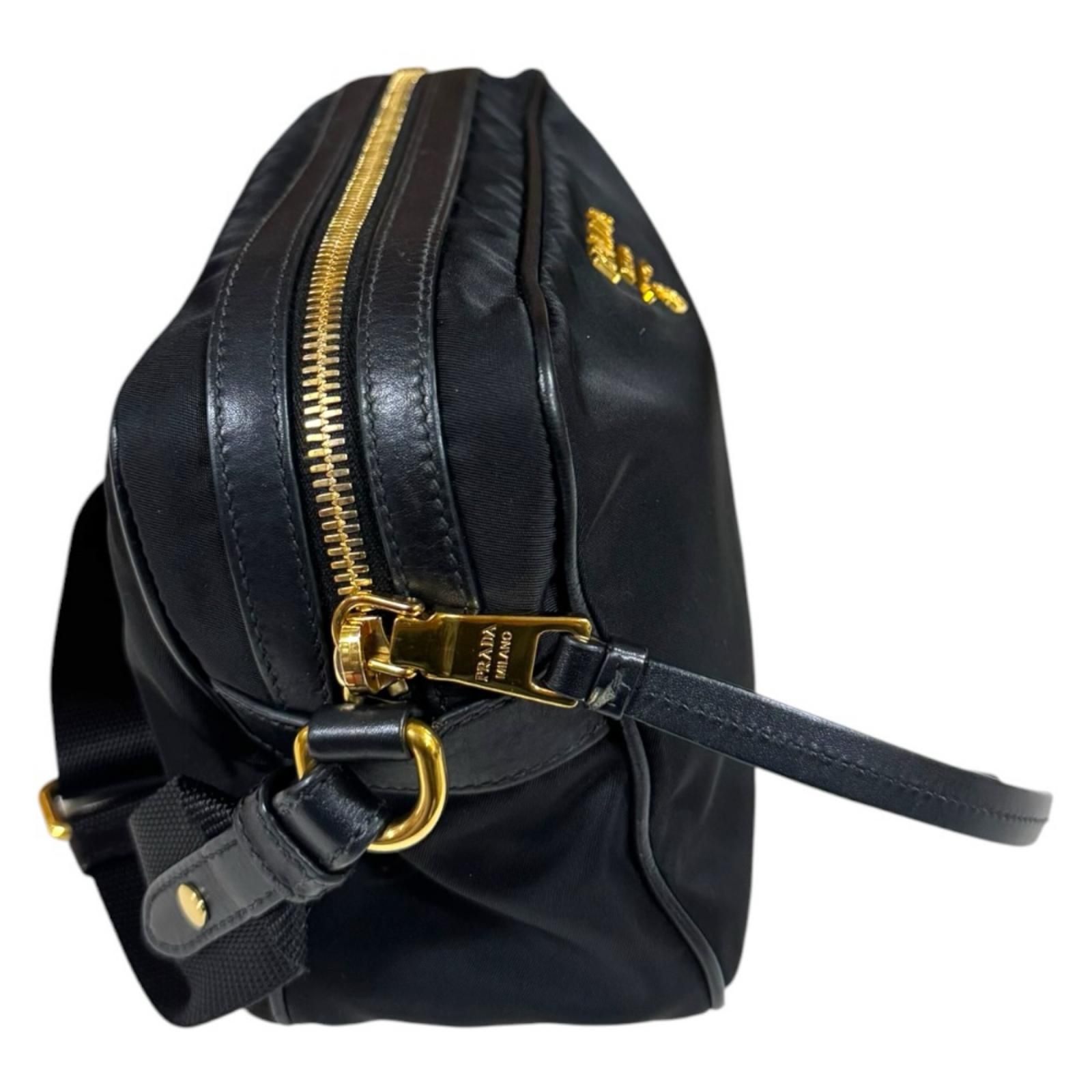プラダ ショルダーバッグ ナイロン ブラック ユニセックス PRADA 中古