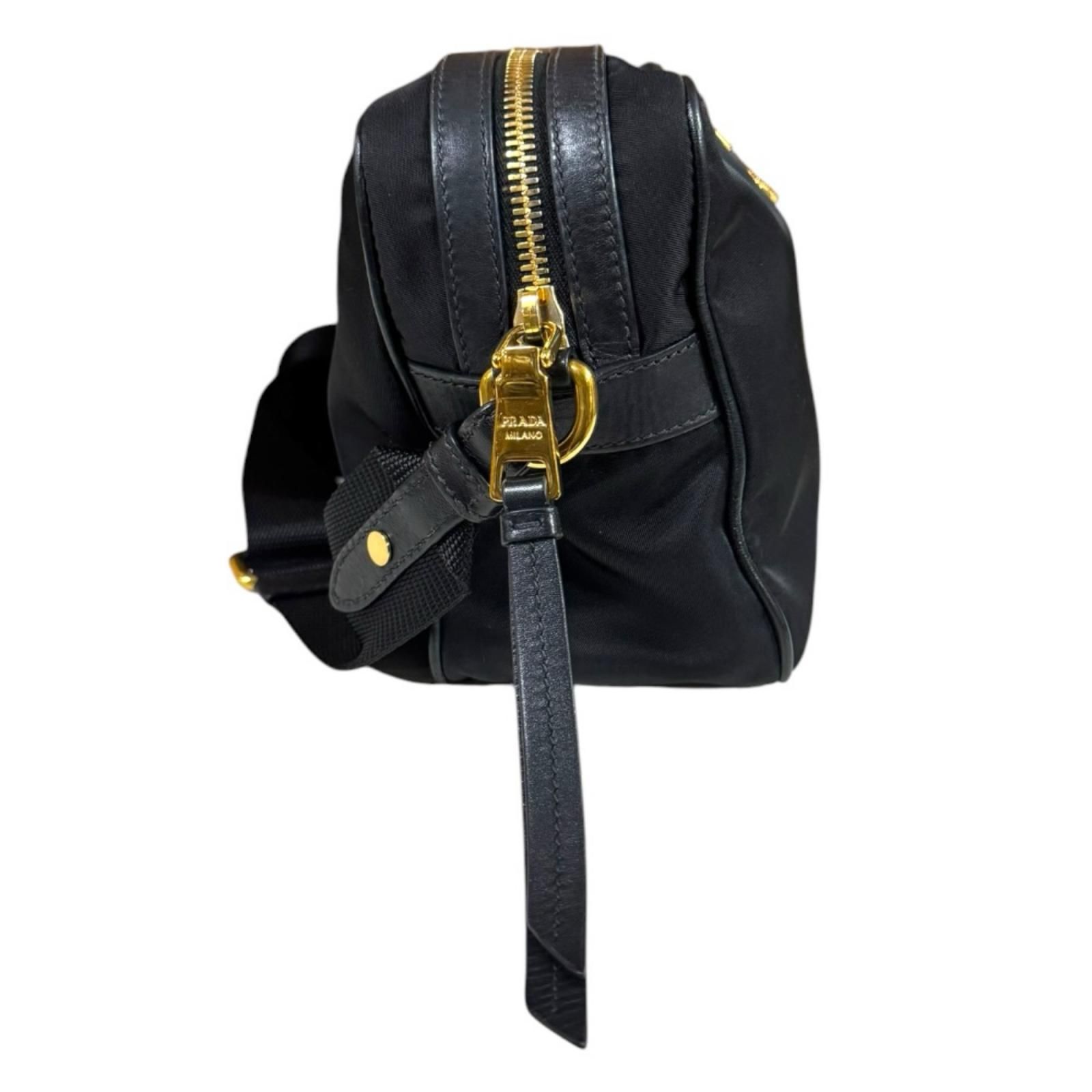 プラダ ショルダーバッグ ナイロン ブラック ユニセックス PRADA 中古