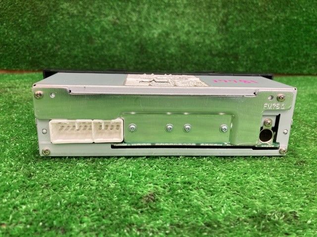 プロボックス NCP165V ラジオ GL 4WD 86120-52B30 86120-52B30 1E7
