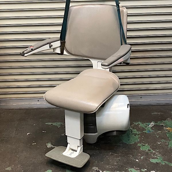 【現状品】TK Home Solutions RP00-CU いす式階段昇降機 2022年 ●121692 30,030円