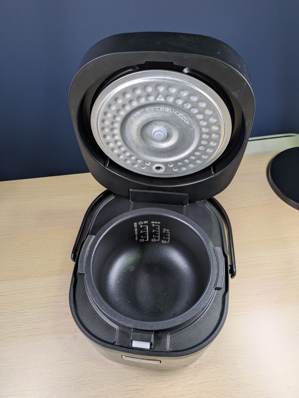 ジャー炊飯器 シャープ SHARP 3.0合炊 2024年式 KS-CF05B-B 黒 - メルカリ