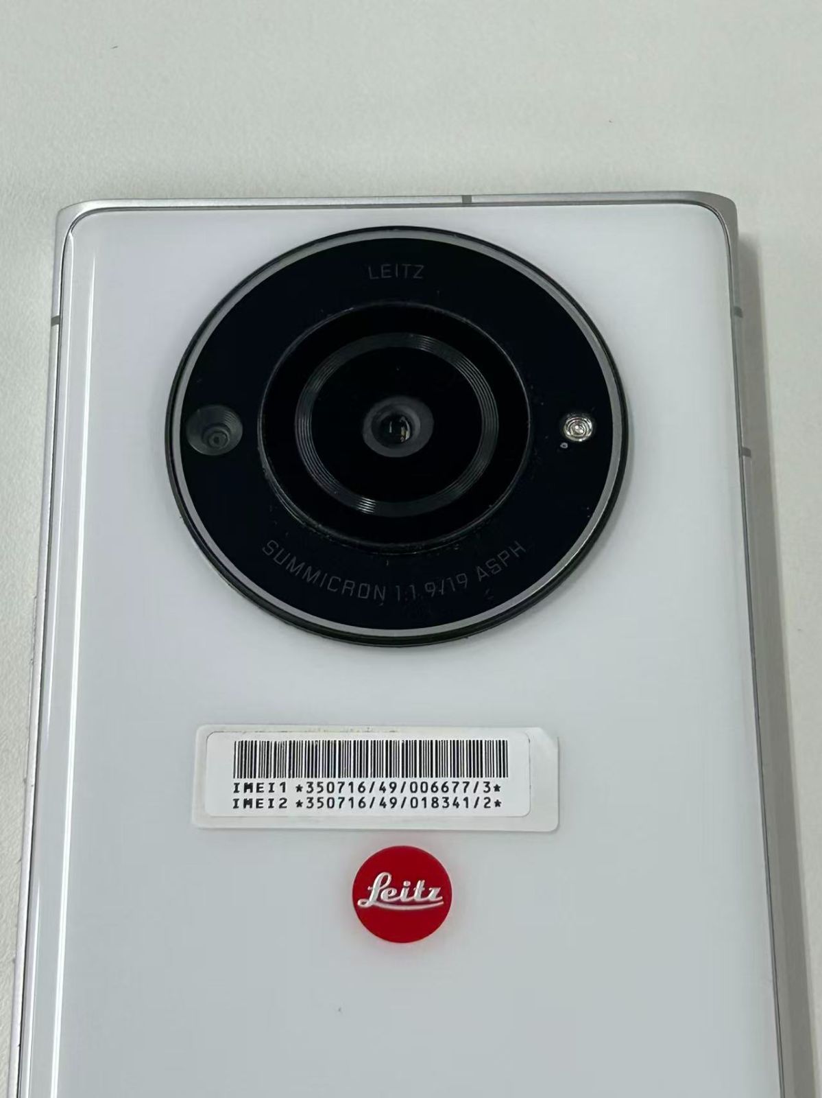 ジャンク品】Leitz phone 2 ホワイト - メルカリ