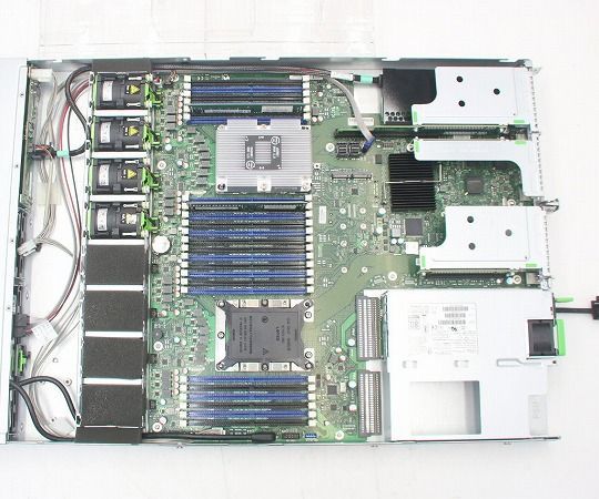 富士通 PRIMERGY RX2530 M4 Xeon Silver 4112 2.6GHz(8スレッドCPUx1基