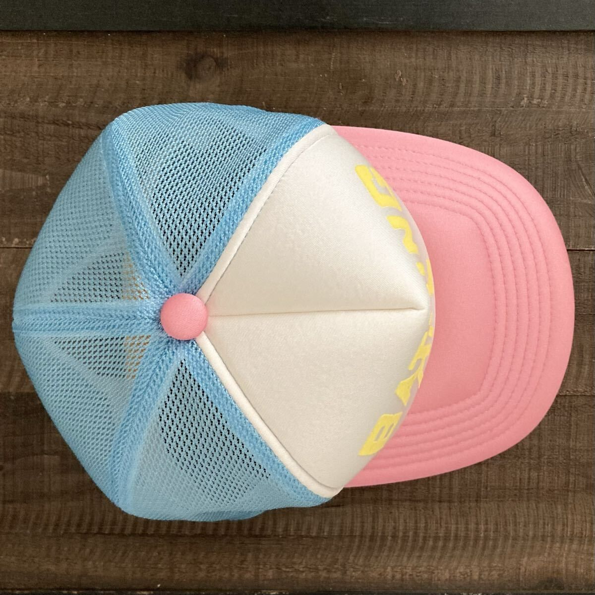 BAPE NYC LOGO メッシュ キャップ a bathing ape Cotton Candy Color trucker hat cap エイプ ベイプ アベイシングエイプ 帽子 NIGO yn15｜詳細画像