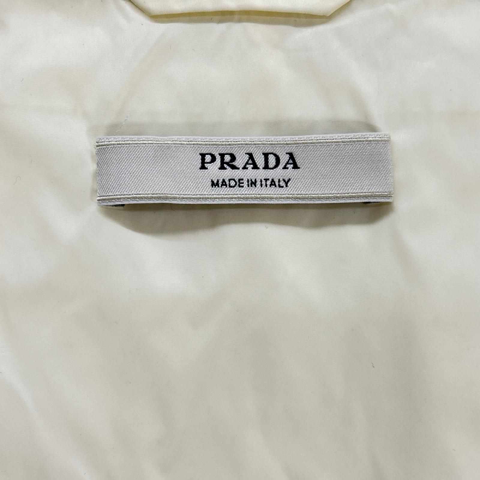 PRADA プラダ 三角プレート パッカブル ナイロンジャケット M - メルカリ