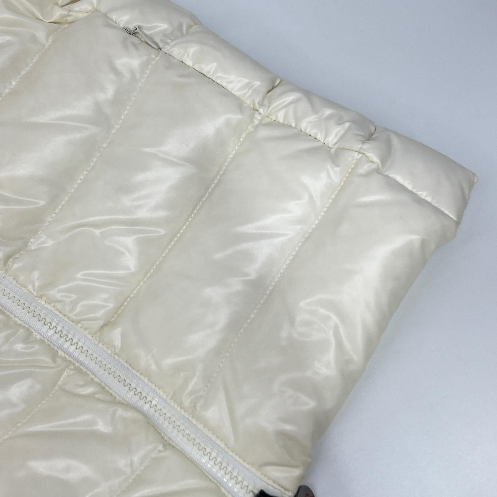 MONCLER モンクレール 132-093-48301-05 ホワイト GHANY ダウンベスト