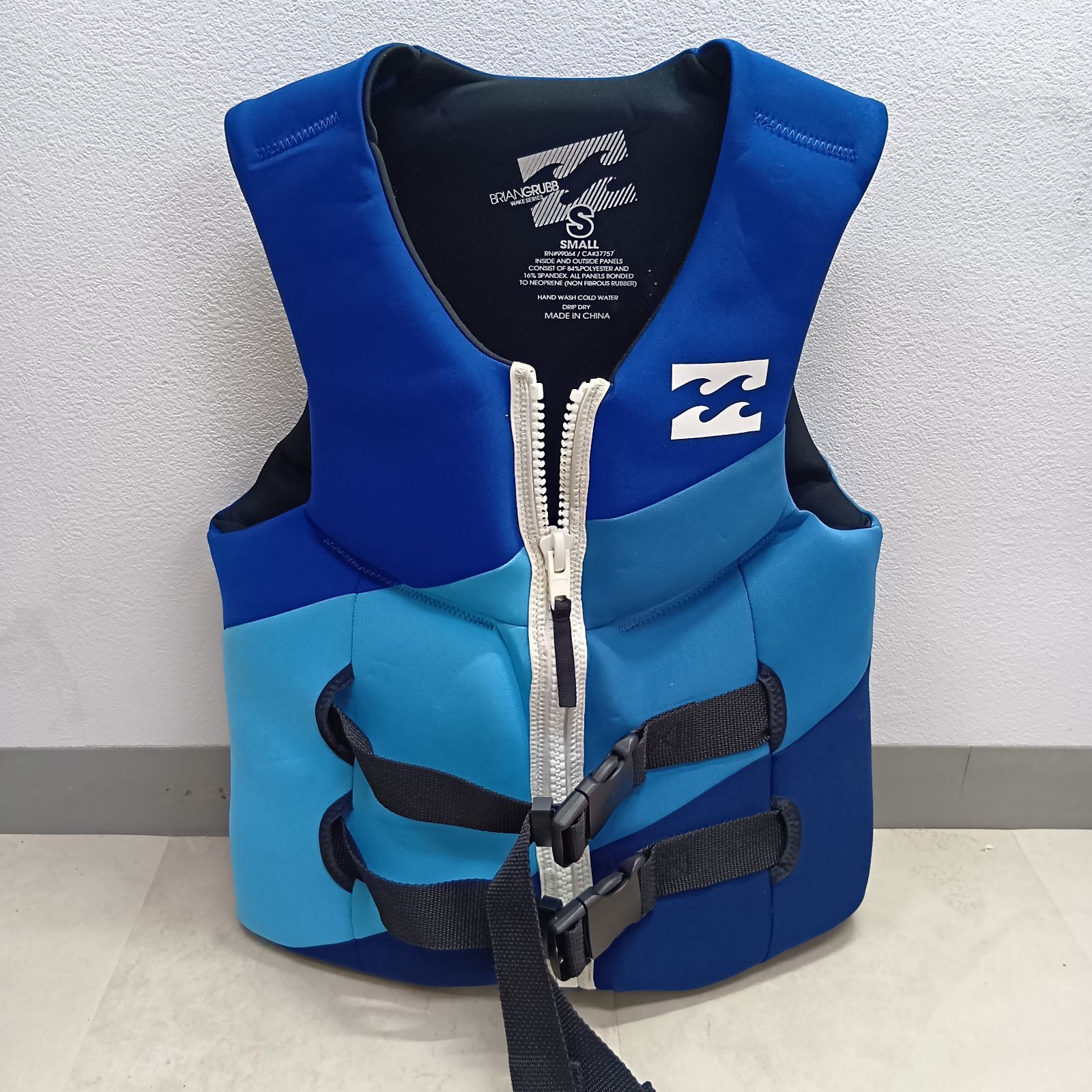 N BILLABONG ビラボン ライフジャケット Sサイズ 大人用 マリンスポーツ