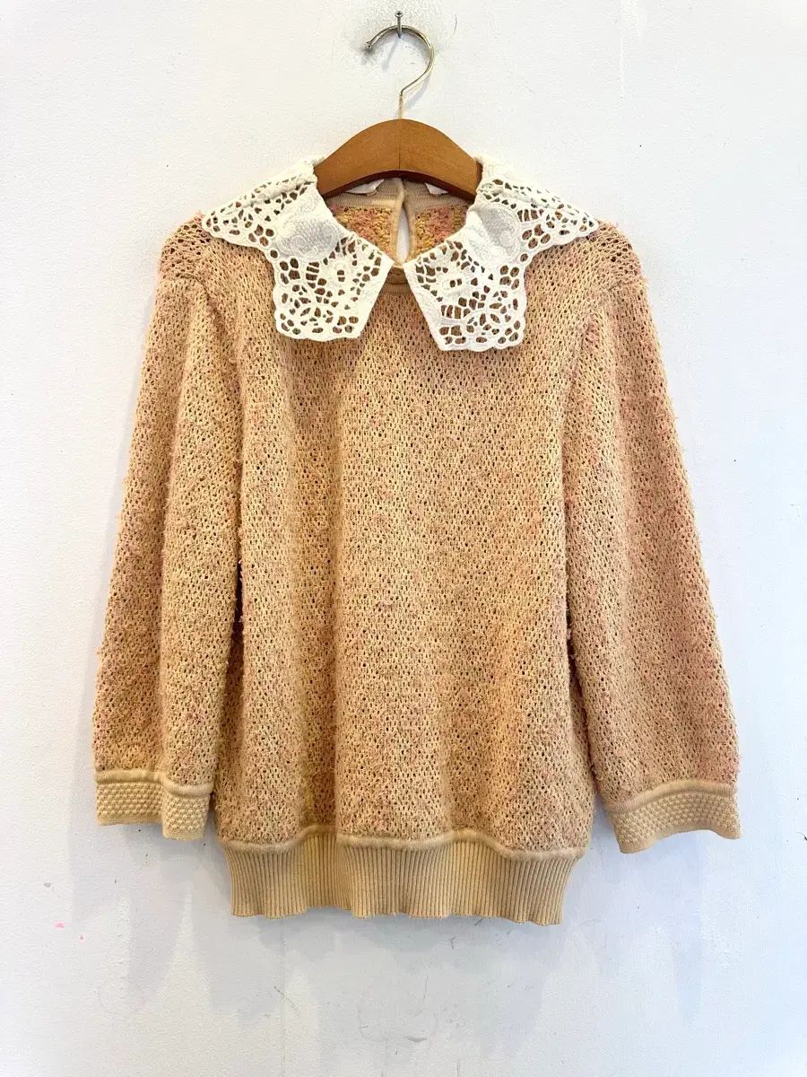55 66) The HANDSOME MINE ツーウェイ レース ニット トップス 出品 19,515円