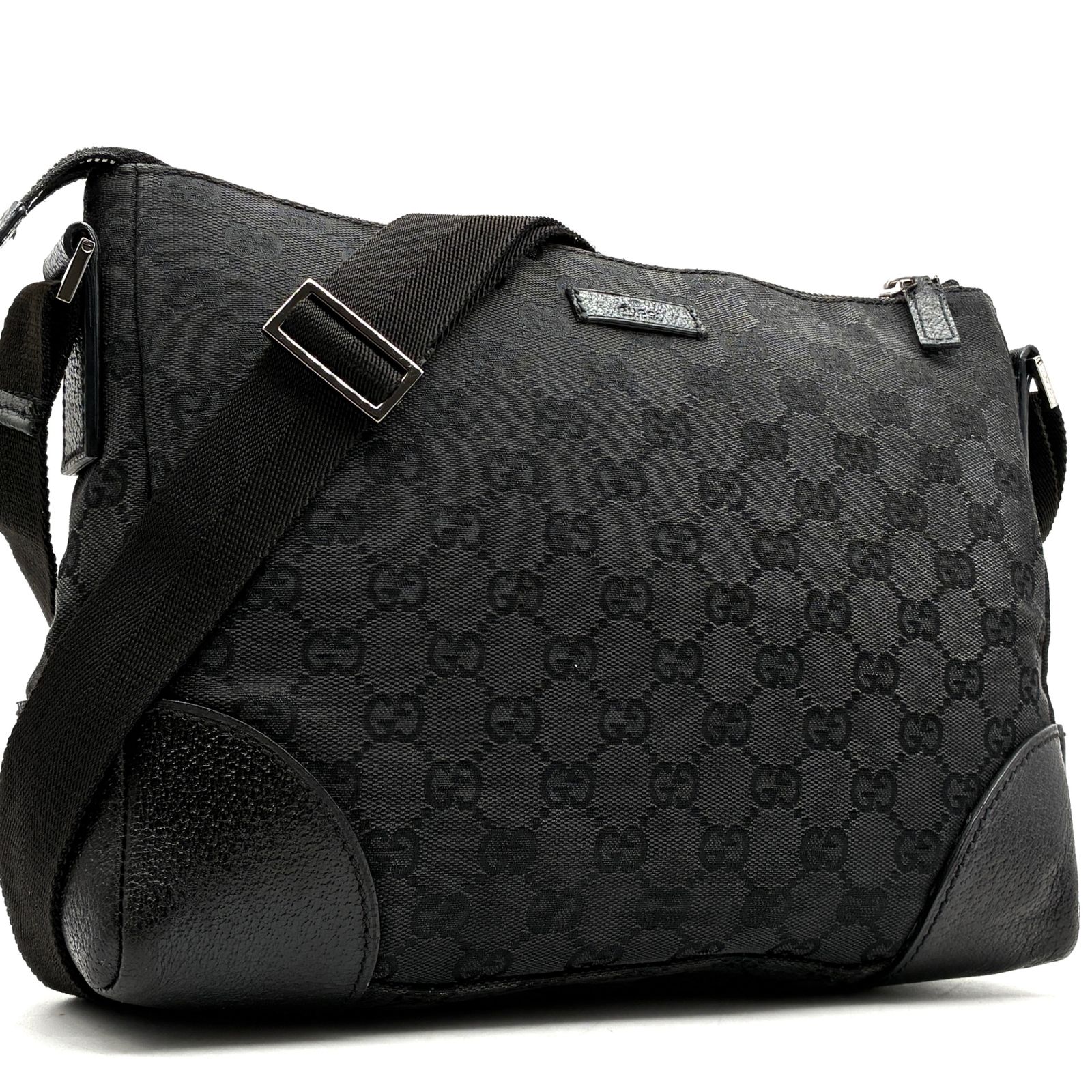 専用❗️メンズ♡GUCCI✨ グッチ GGキャンバス　クロスボディ　ショルダー 美品 グッチ GUCCI ショルダーバッグ 斜め掛け クロスボディ GG柄 GG
