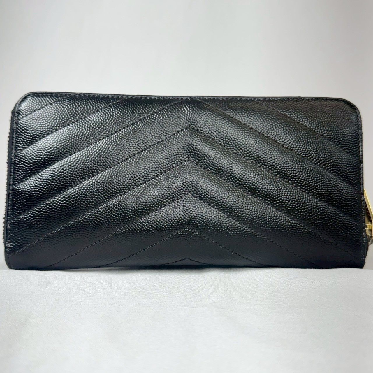 美品】サンローラン カサンドラ ラウンドジップ 長財布 ブラック