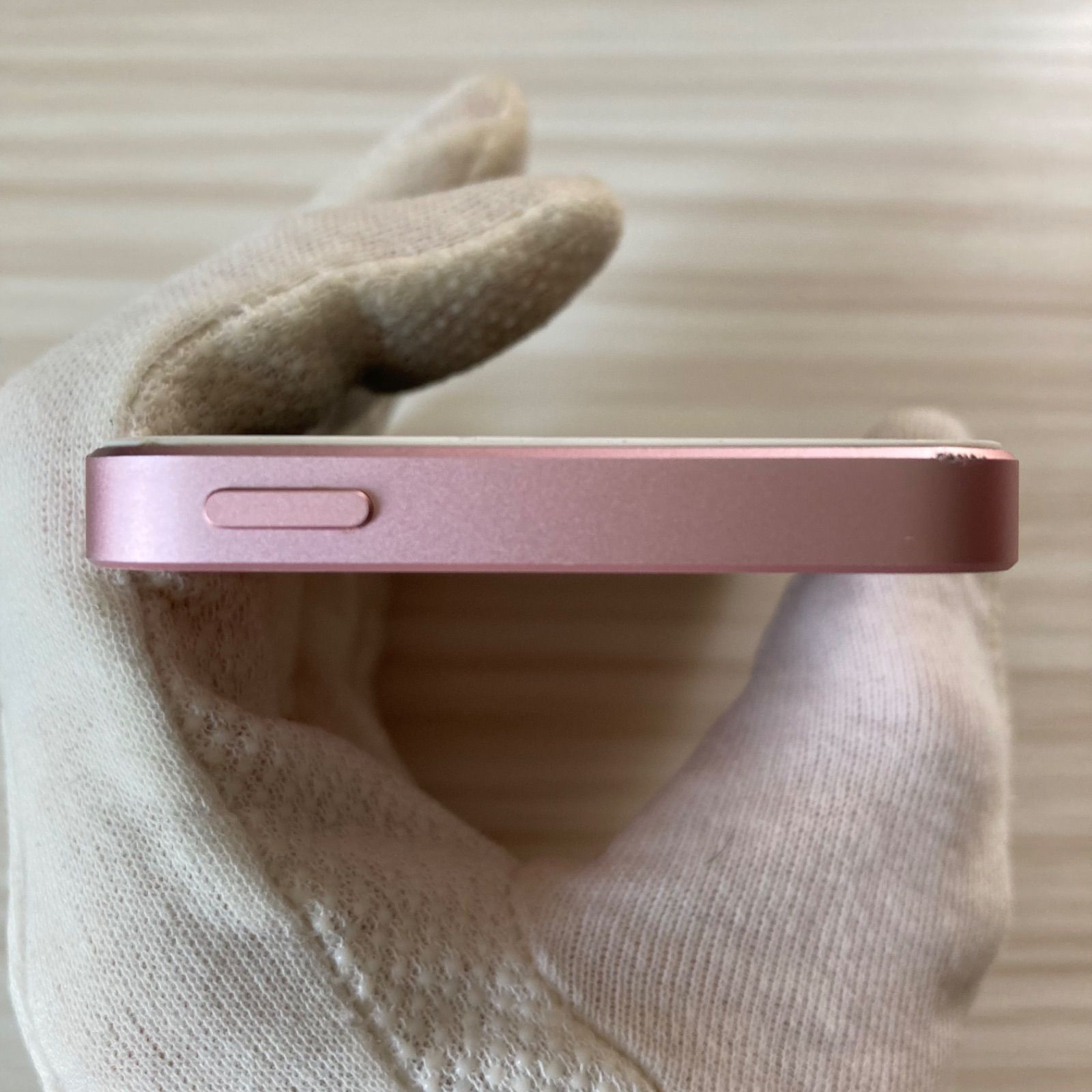 iPhone SE 64GB バッテリー84% SIMフリー ピンク iPhone SE 64GB バッテリー85% SIMフリー - メルカリ