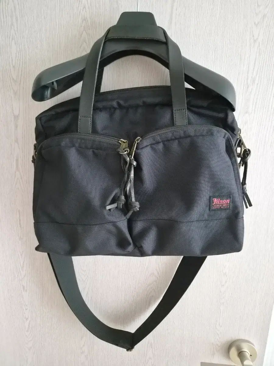 フィルソン ブリーフケース FILSON ドライデン Briefcase ネイビー 