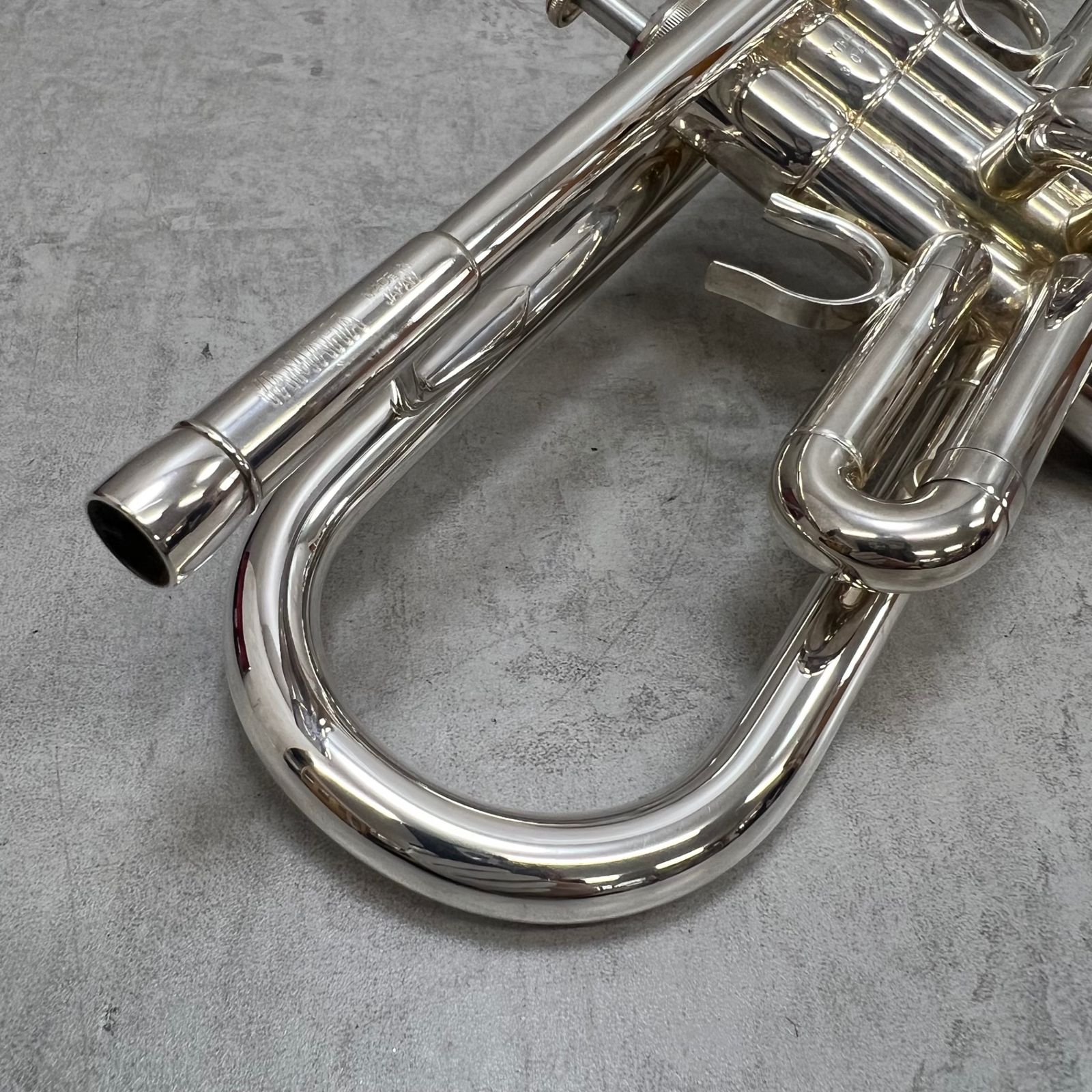 美品 ヤマハ B♭トランペット YTR-4325GS ゴールドブラス 銀メッキ