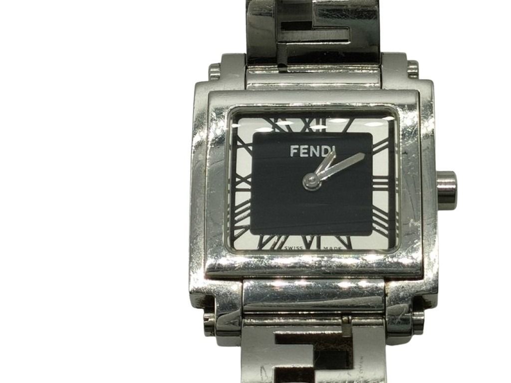 FENDI フェンディ 時計 クアドロ 6000L ブラック シルバー系