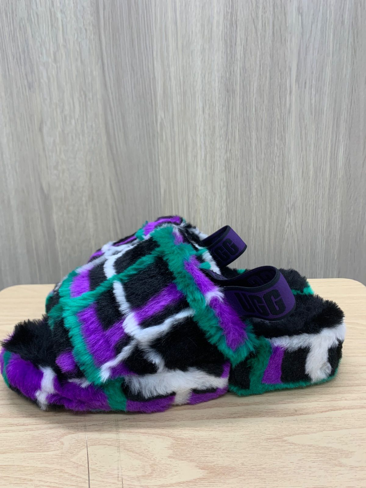 UGG ファーサンダル チェック柄 ブラック×パープル×グリーン 25cm ほぼ