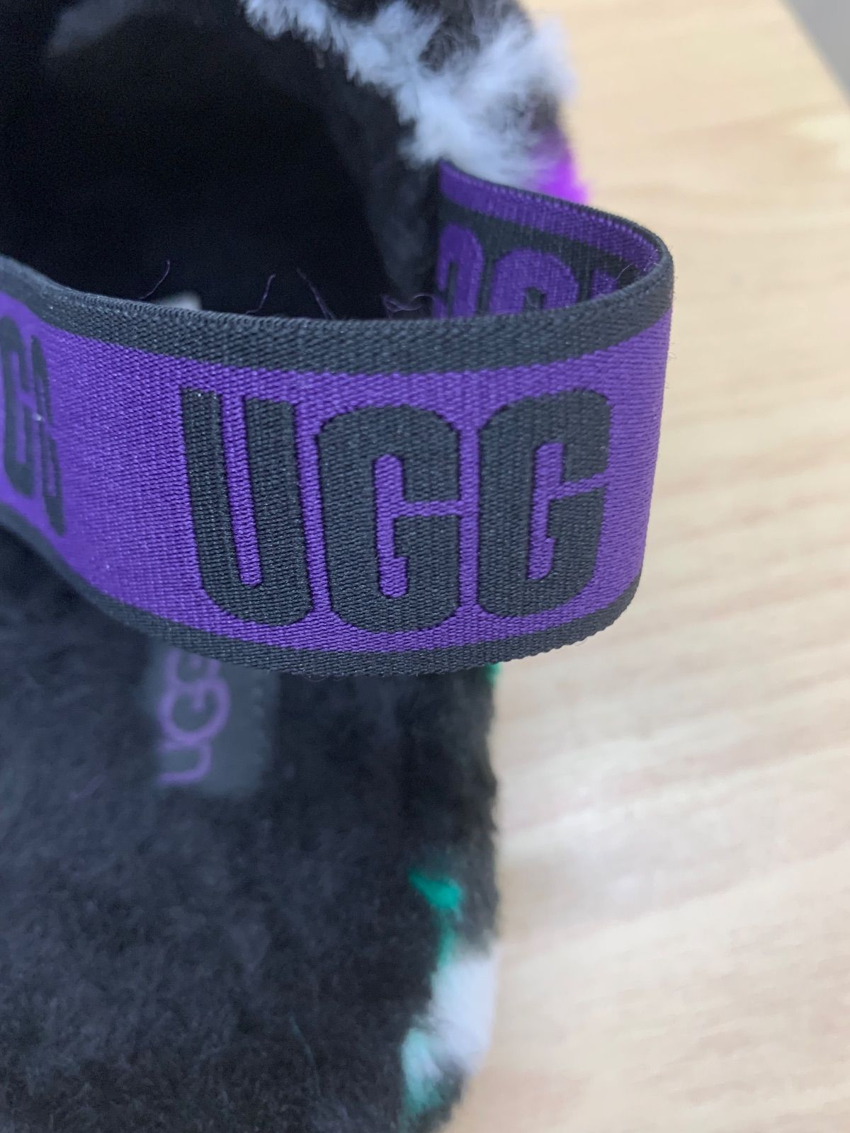 UGG ファーサンダル チェック柄 ブラック×パープル×グリーン 25cm ほぼ