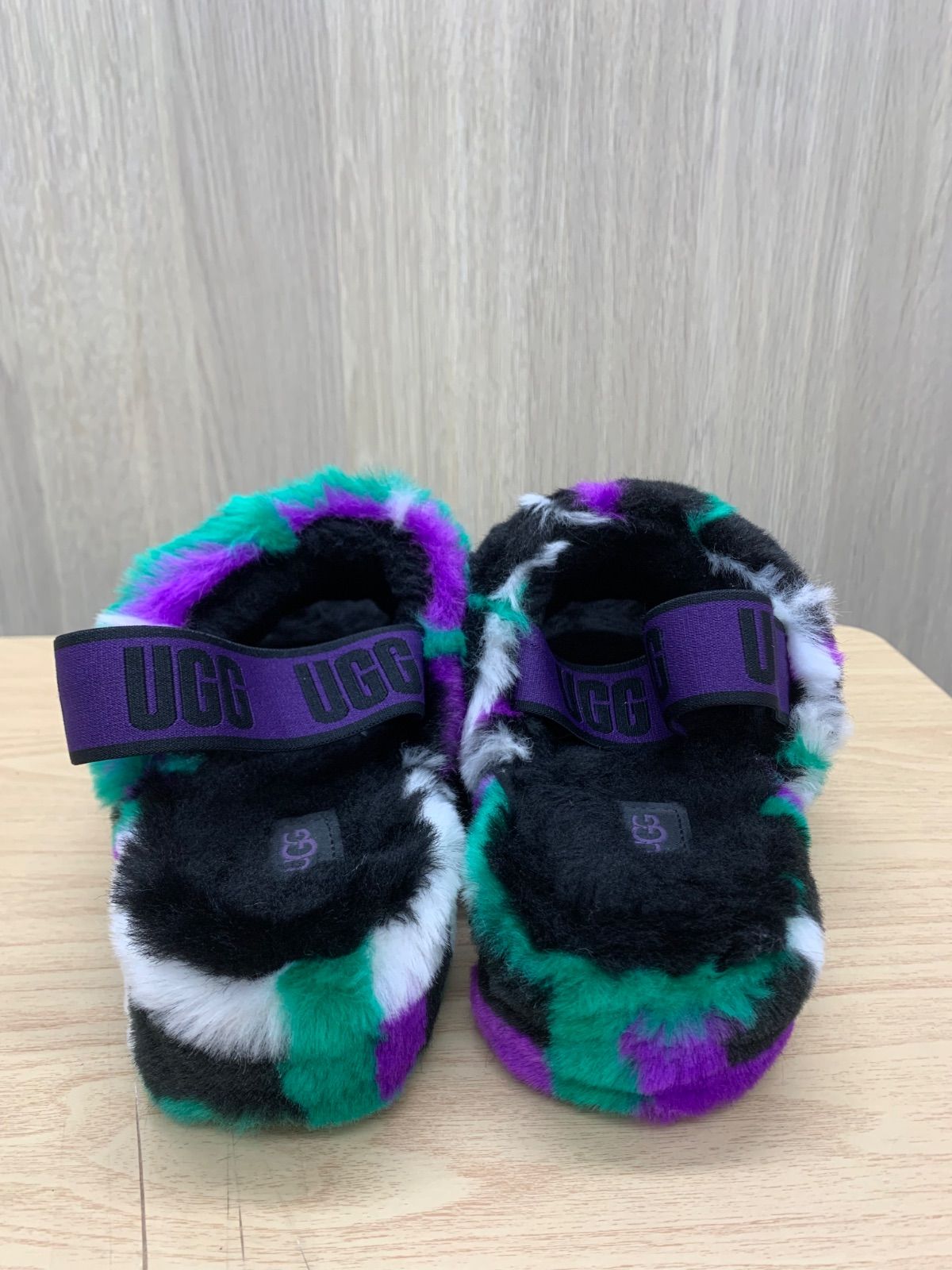UGG ファーサンダル チェック柄 ブラック×パープル×グリーン 25cm ほぼ