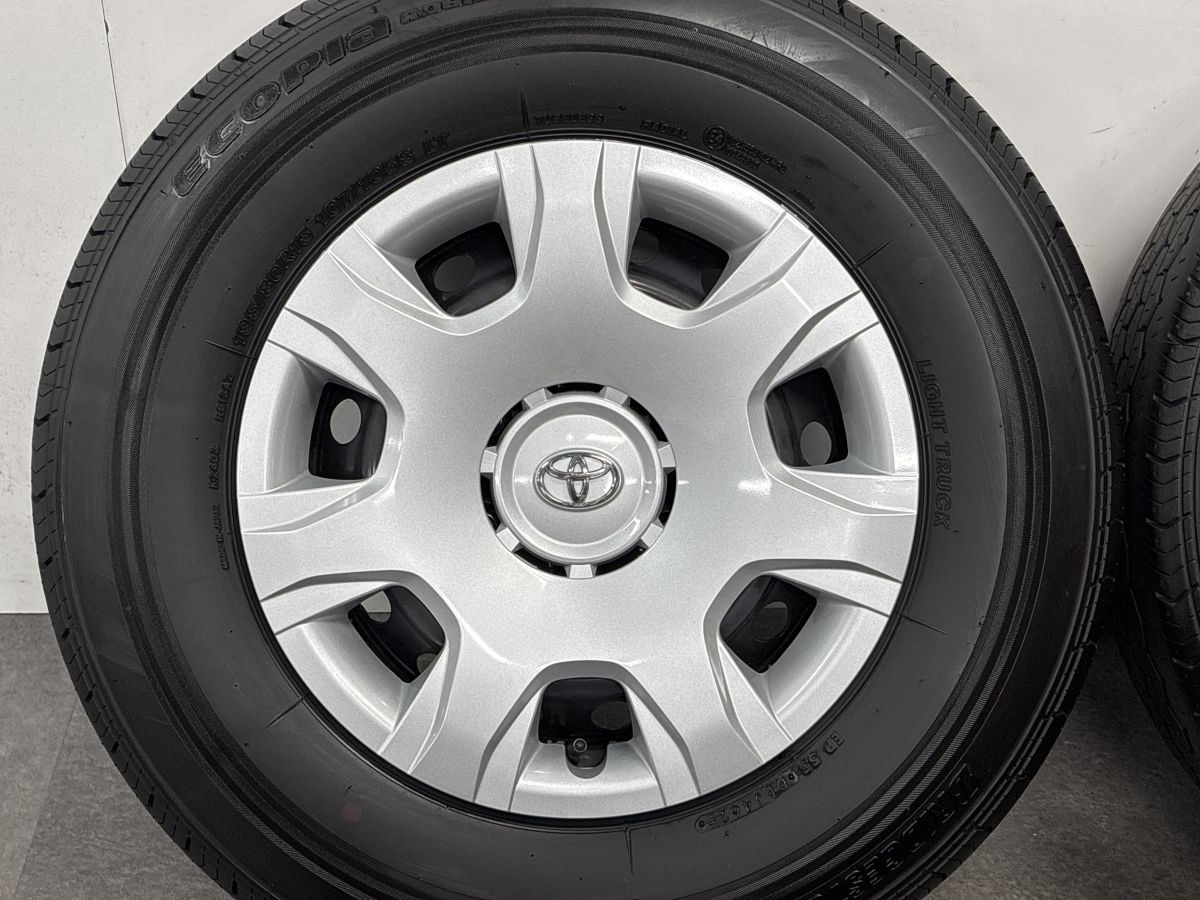 2025年製 バリ溝 美品】トヨタ 200 ハイエース 純正 15in 6J +35