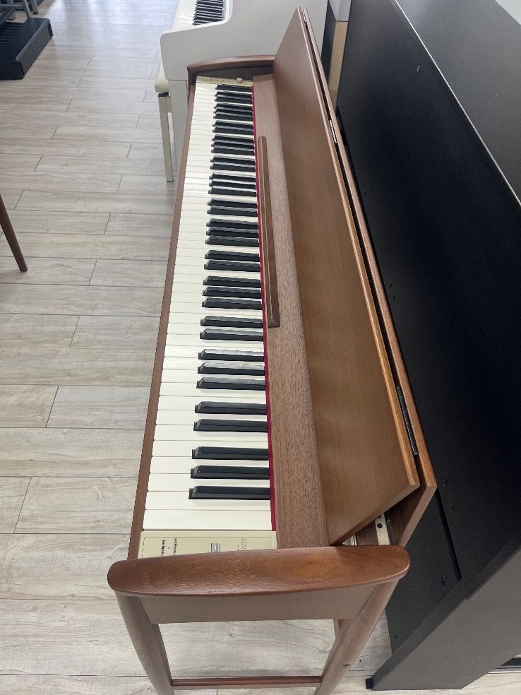 ★86886【電子ピアノ】ROLAND　KF10KW　21年製 ☆86886【電子ピアノ】ROLAND KF10KW 21年製 - メルカリ