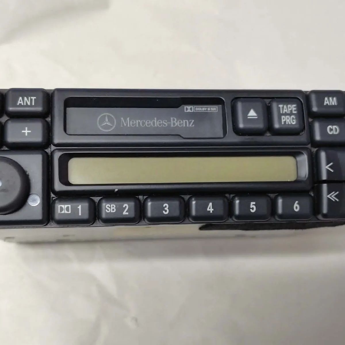 中古 ベンツ 純正 カセットデッキ W124 94年式E320ワゴン0038203786 CQ