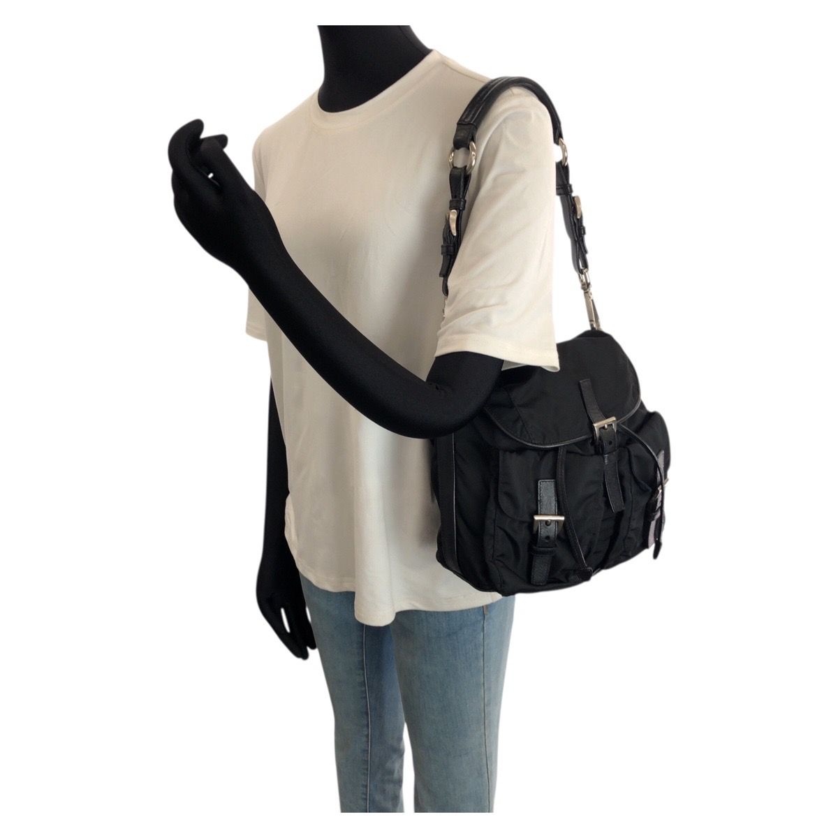 美品 PRADA プラダ テスート サフィアーノ 三角ロゴプレート ブラック