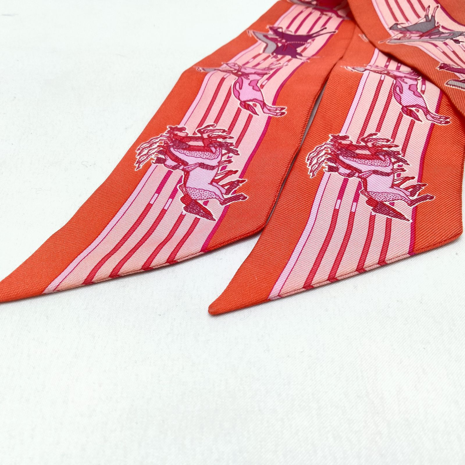 ✨️HERMES✨️エルメス ツイリー レッド シルク スカーフ - メルカリ