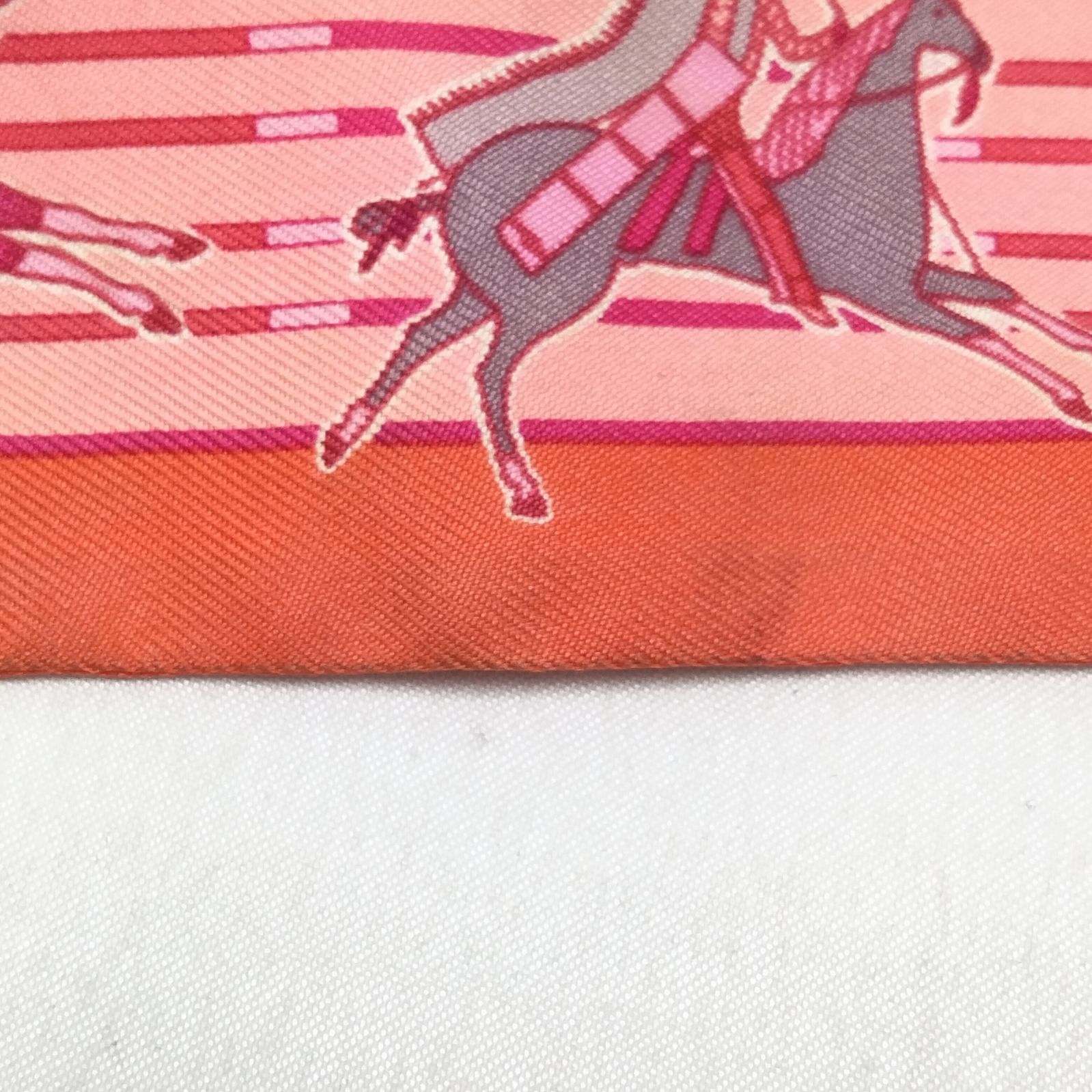 ✨️HERMES✨️エルメス ツイリー レッド シルク スカーフ - メルカリ