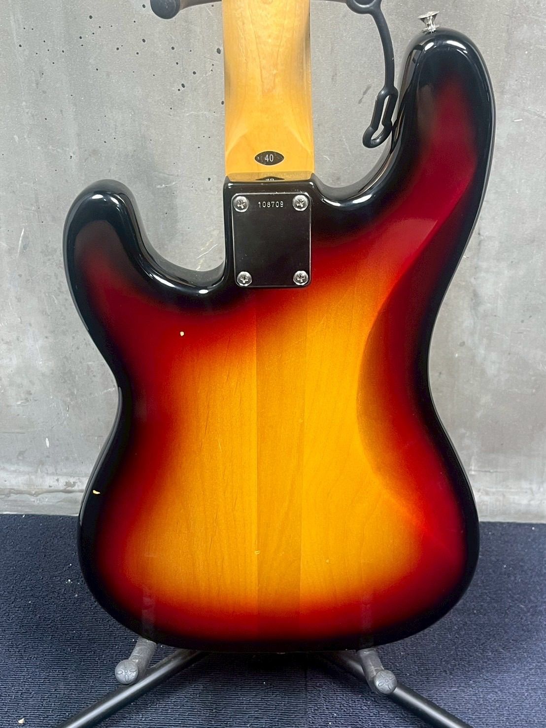 Tokai Hard Puncher エレキベース サンバースト 埼玉発】Tokai HARD PUNCHER エレキベース 4弦 サンバースト ソフト