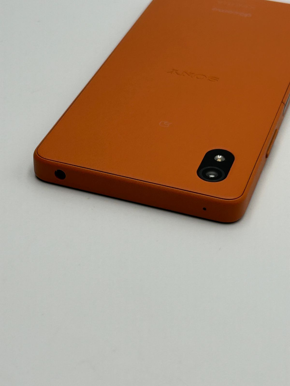 中古C】Xperia Ace III SO-53C ブリックオレンジ SIMフリー 白ロム