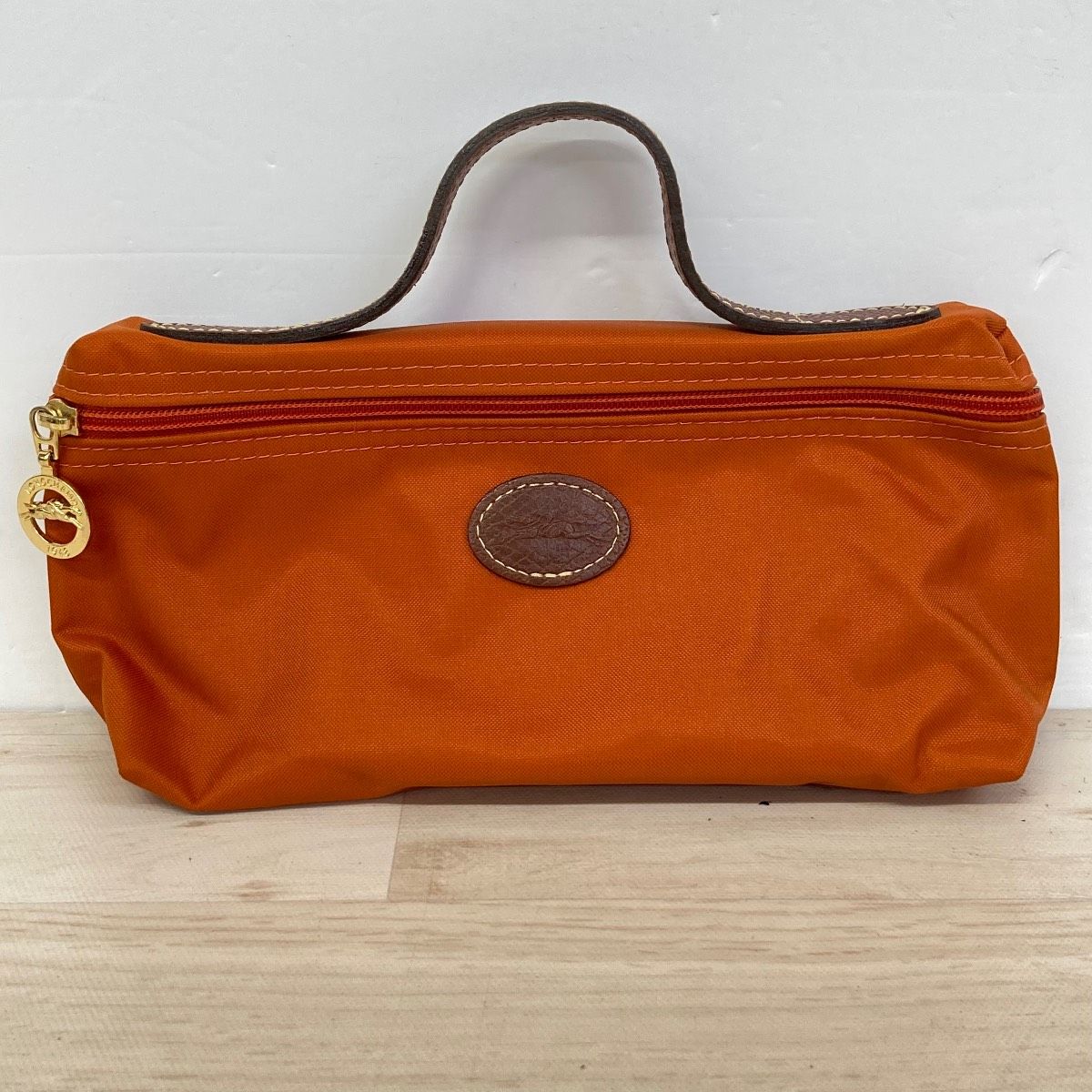 極美品 LONGCHAMP/ロンシャン ポーチ/小物入れ オレンジ系 ゴールド 