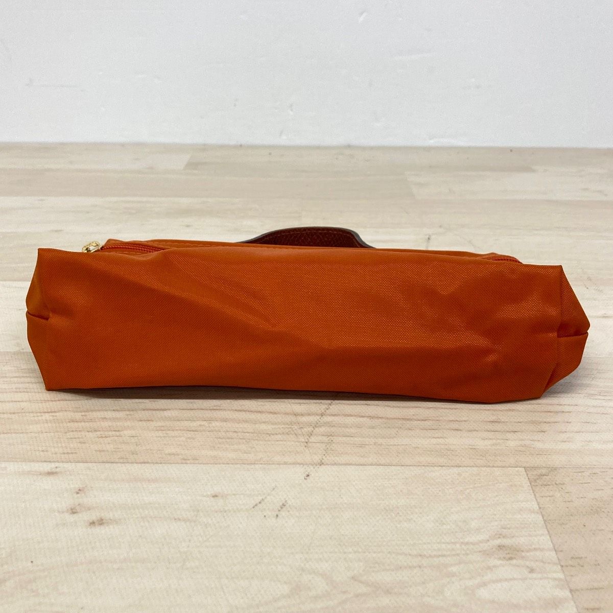 極美品 LONGCHAMP/ロンシャン ポーチ/小物入れ オレンジ系 ゴールド 