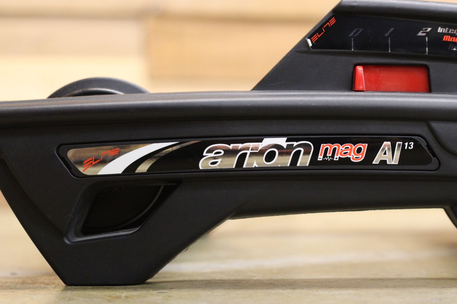 エリート ELITE アリオン ARION MAG AL13 3本ローラー トレーナー