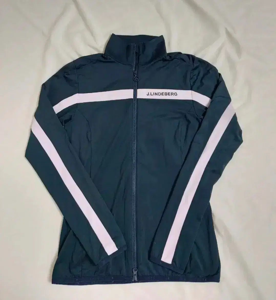 レディースゴルフ J.LINDEBERG(J.リンドバーグ) ジャージ アウター XS 44 55 10,159円