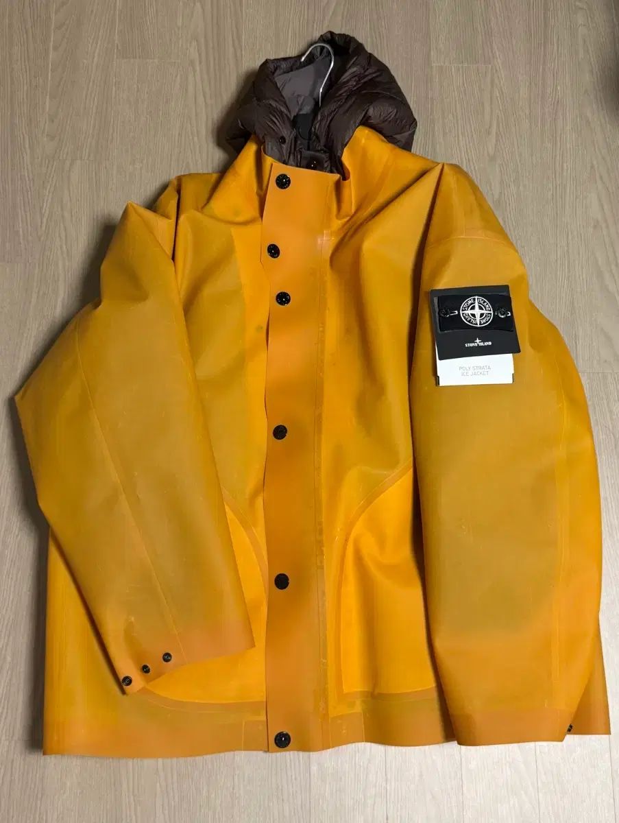 ストーンアイランド 23AW poly strata ポリ スターラタ アイス ダウンジャケット