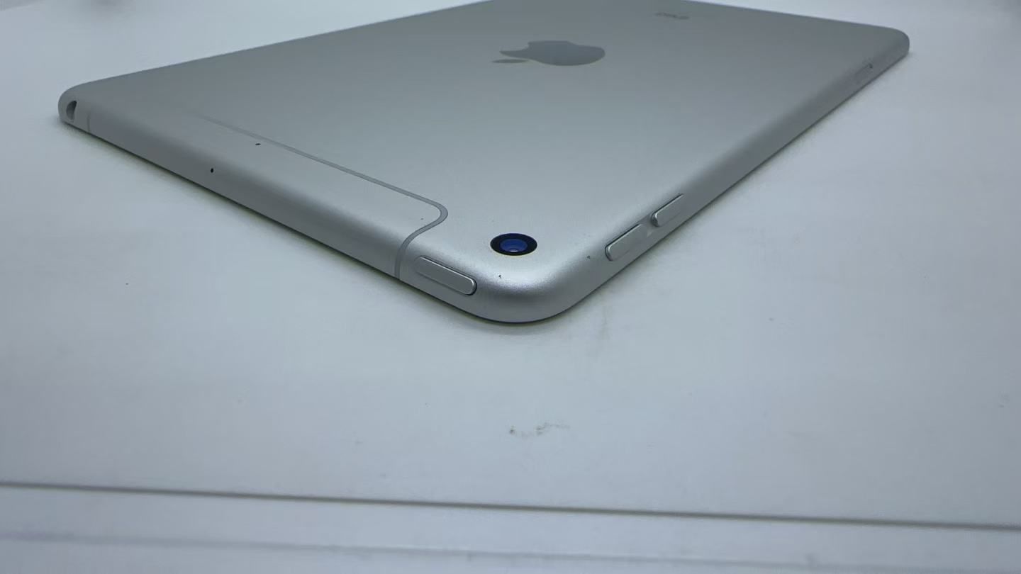 iPad mini 第5世代 64GB シルバー SIMフリー 中古 - メルカリ