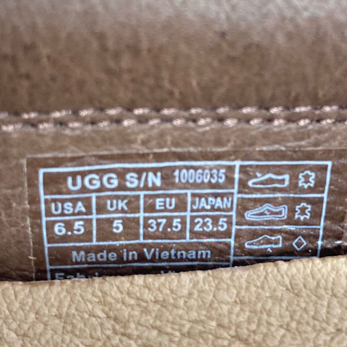 美品 UGG モカシン 23.5cm ブラウン スエード 1006035 リボン フラット