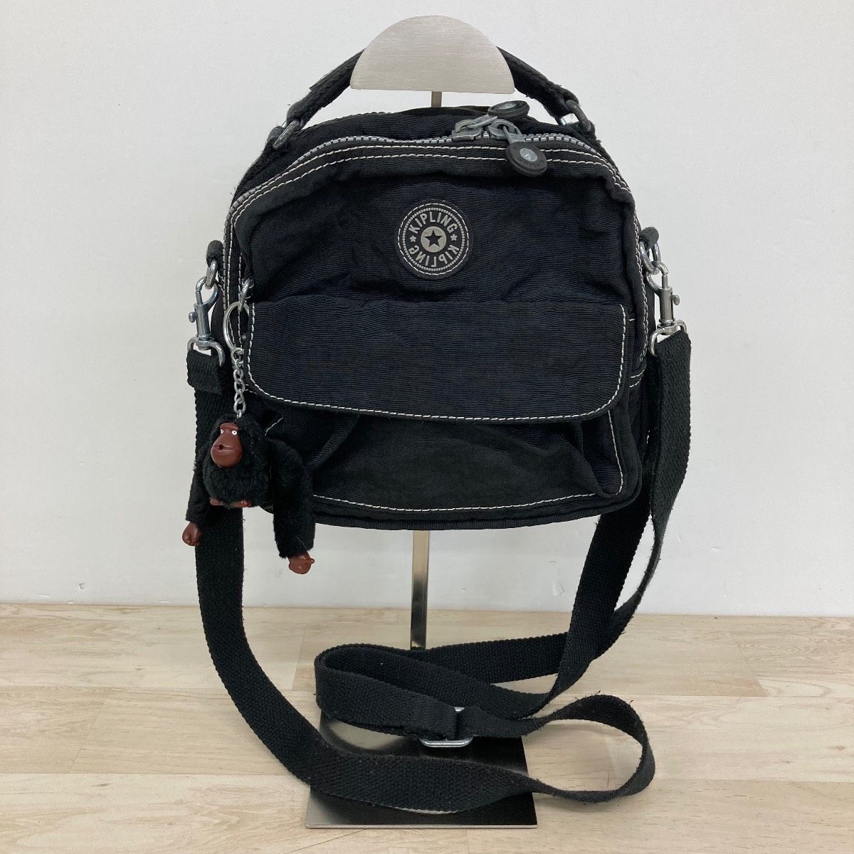 キプリング kipling キャリーバッグ チャーム　2輪 ブラック kipling/キプリング 2WAY ショルダーバッグ/ハンドバッグ ブラック 黒