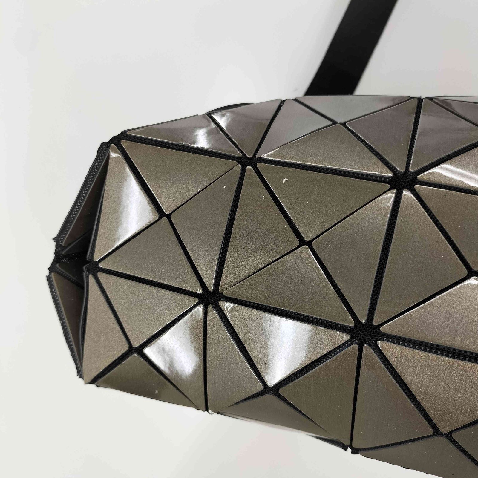 バオバオイッセイミヤケ BAO BAO ISSEY MIYAKE メッセンジャーバッグ
